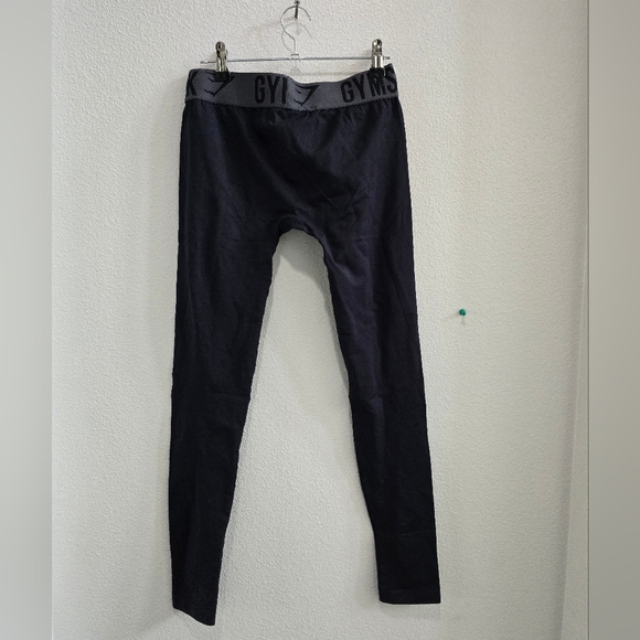 GymShark logo full length leggings, black size small - Picture 2 of 3